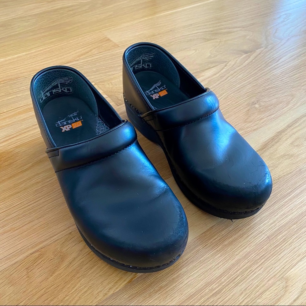 Dansko XP 2.0 Black Women’s Clog Size 8.5 (39)
